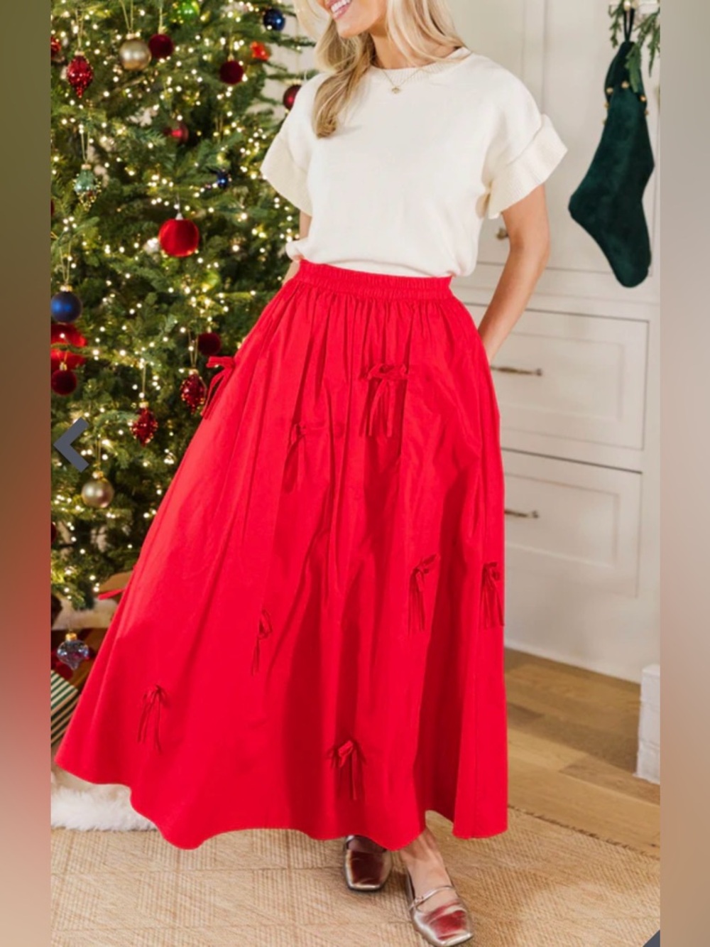 The Mint Julep Boutique Red A-Line Maxi Skirt with Tie Bow Accents size M
